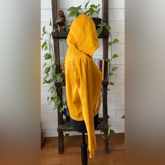Forever 21: Mustard Orange and White Bomber Cropped Jacket - Picture 16 of 17